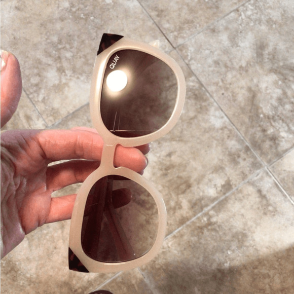 NEW! Rare Quay Noosa pale pink and brown sunglasses main image 10